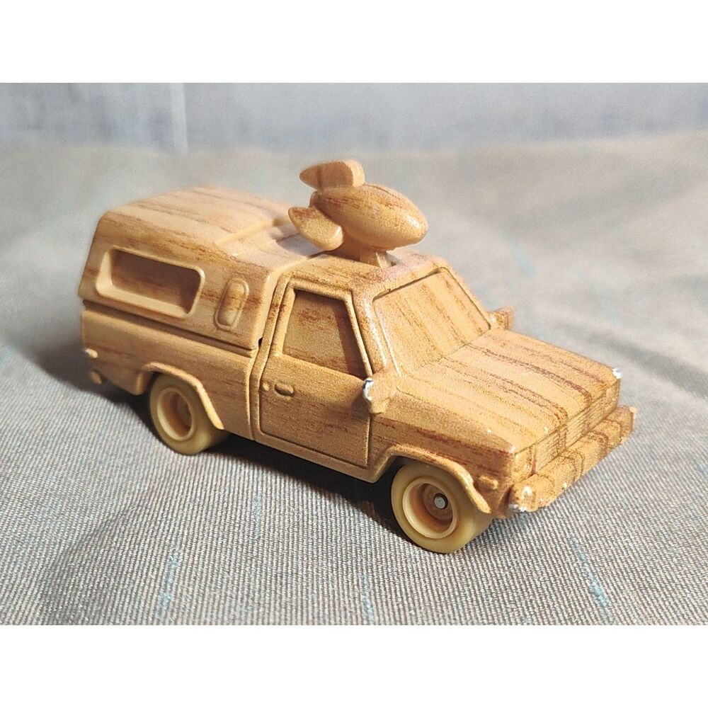 Hot Wheels Disney Brave Pizza Planet Wood Truck 3"